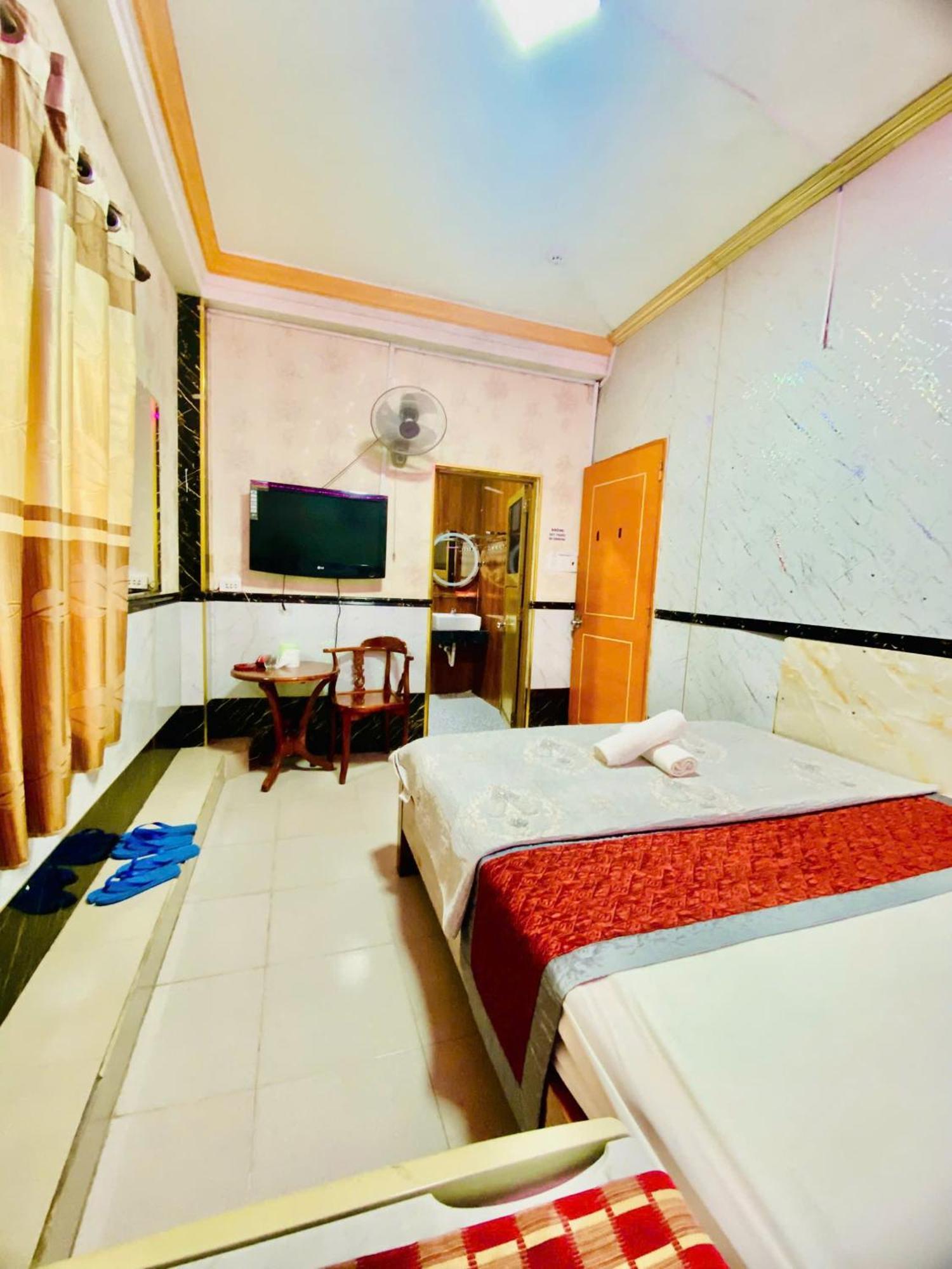 Hotel Khach San Phuc Lam *