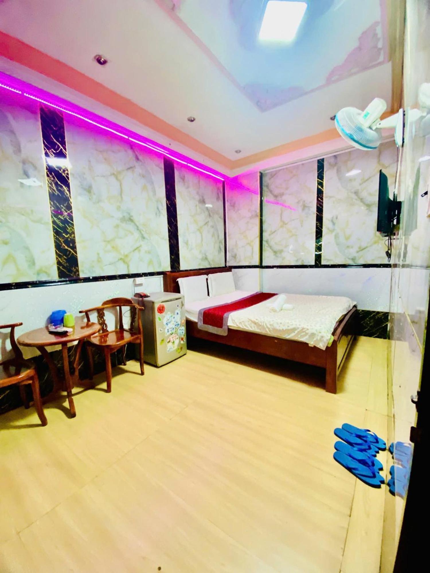 Hotel Khach San Phuc Lam